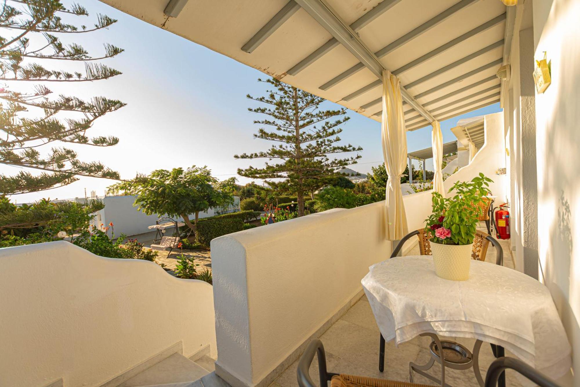 Maroussa Studios Agia Anna  Exterior photo