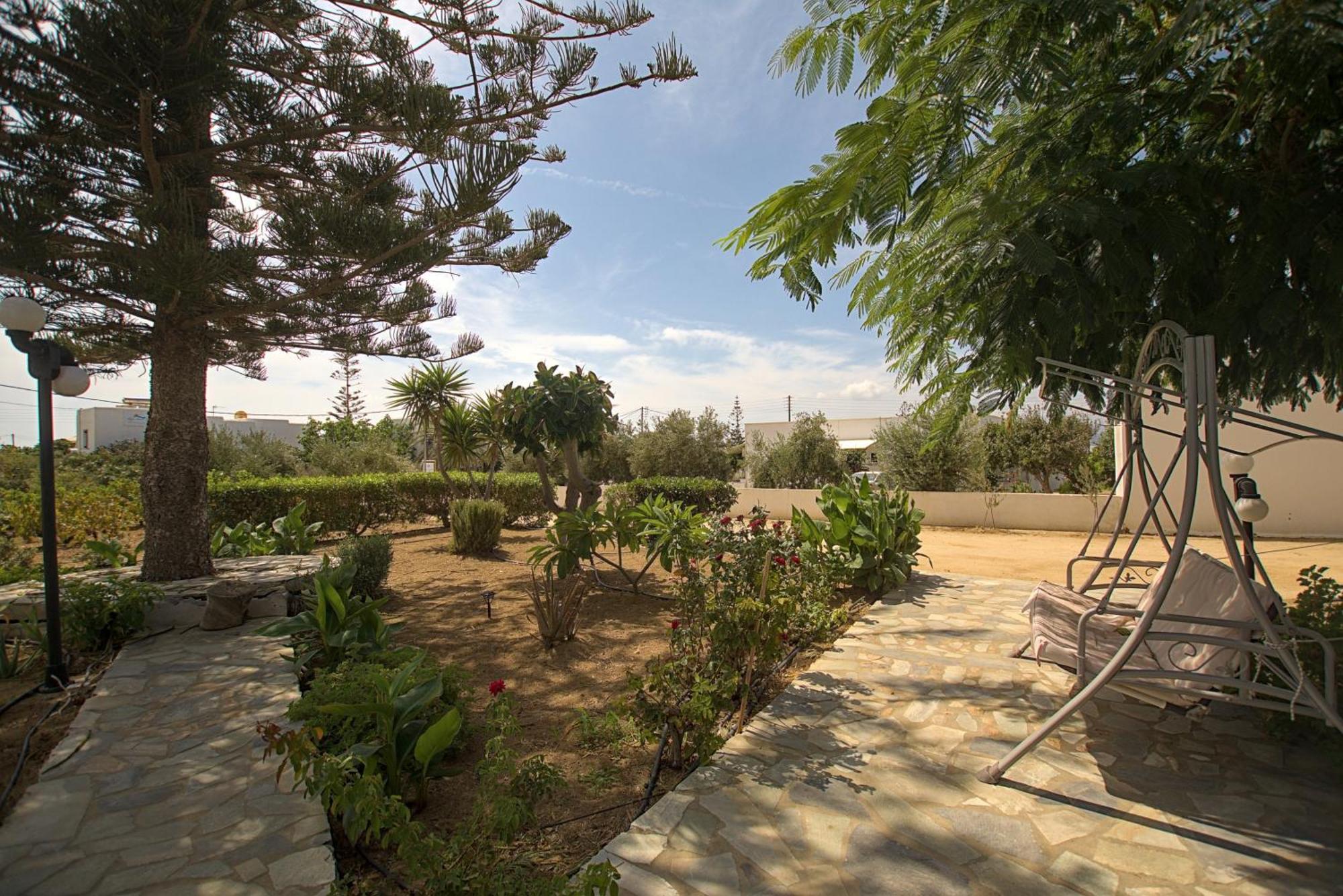 Maroussa Studios Agia Anna  Exterior photo