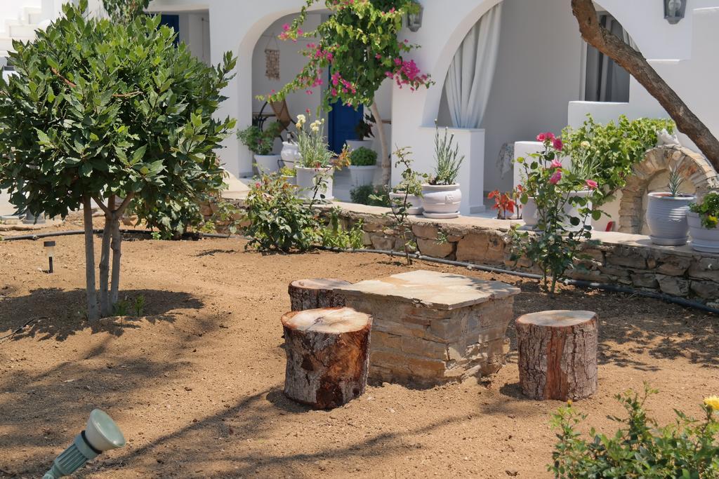 Maroussa Studios Agia Anna  Exterior photo